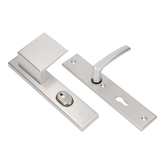 Afbeeldingen van AMI VEILIGHEIDSBESLAG 251/50/15 GREEP/ DEURKRUK 332 KERNTREKBEVEILIGING KT92 / PC92 DD.38/45 F1