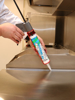 Afbeeldingen van ZWALUW SILICONE-NO + SANITARY 310ML ZWART