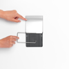 Afbeeldingen van RENEW TOILETROLHOUDER MET KLEP MATT STEEL